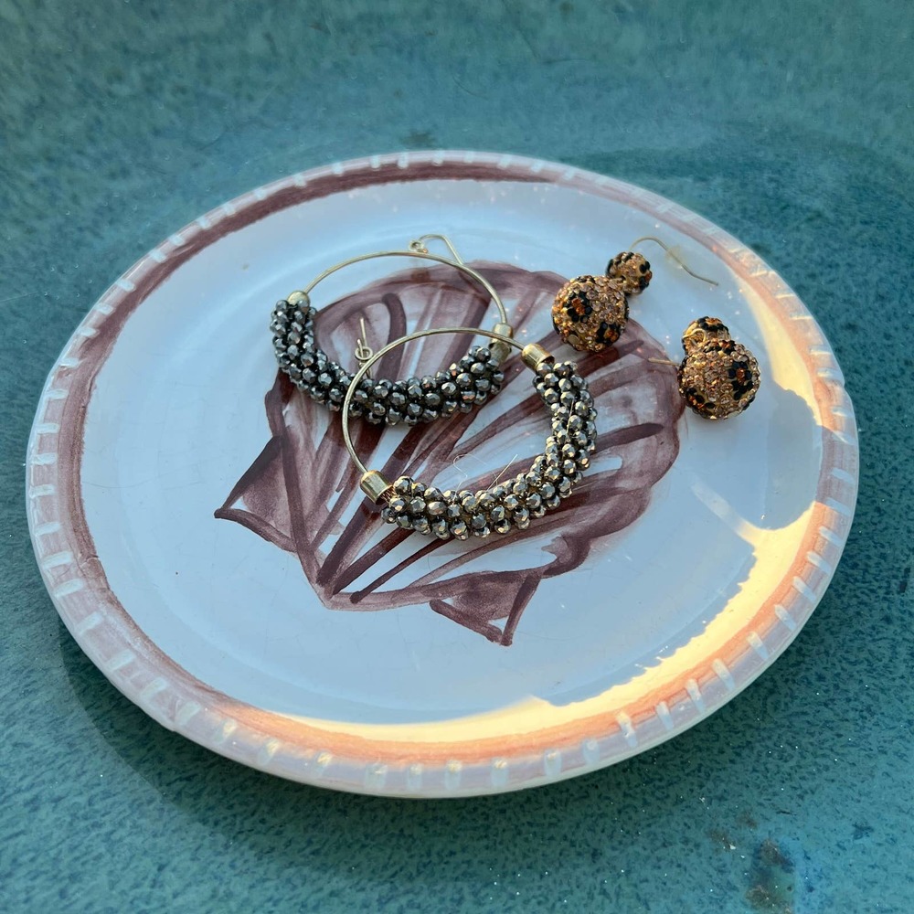 Brown & White Pottery Dish with Sea Shell in Center and Carved Edges